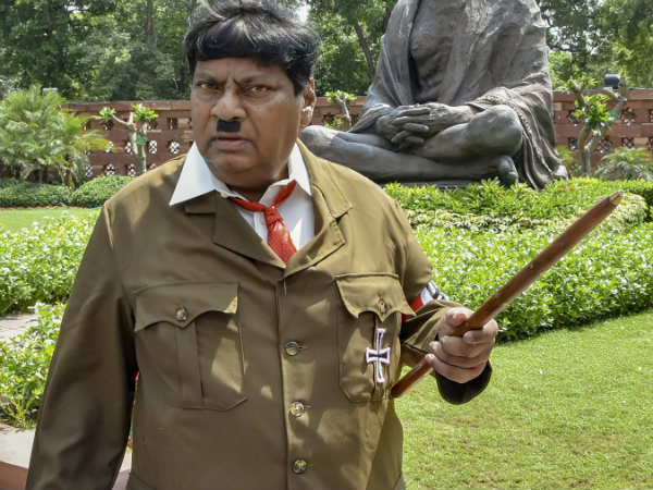 ವಿಶೇಷ ಸ್ಥಾನಮಾನಕ್ಕೆ ಒತ್ತಾಯ