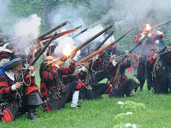 ಪೊಲೀಸರ ಬಲೆಗೆ ಅಪ್ಪ-ಮಗ ಪೊಲೀಸರ ಬಲೆಗೆ ಅಪ್ಪ-ಮಗ