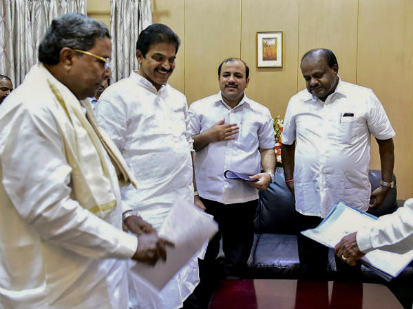 8 ಸಚಿವ ಸ್ಥಾನಗಳು ಖಾಲಿ