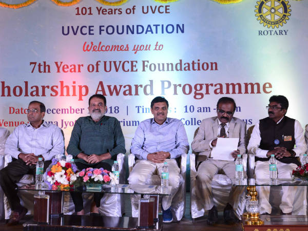 ಶಿಕ್ಷಣದ ಸರಾಸರಿ ಪ್ರಮಾಣ ಕಡಿಮೆಯಾಗುತ್ತಿದೆ ಶಿಕ್ಷಣದ ಸರಾಸರಿ ಪ್ರಮಾಣ ಕಡಿಮೆಯಾಗುತ್ತಿದೆ