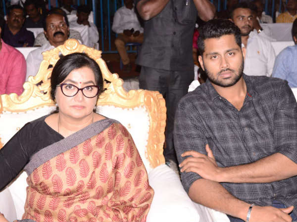 ಕಾಂಗ್ರೆಸ್ ಮಂಡ್ಯದಲ್ಲಿ ನೆಲಕಚ್ಚಿದಂತೆಯೇ! ಕಾಂಗ್ರೆಸ್ ಮಂಡ್ಯದಲ್ಲಿ ನೆಲಕಚ್ಚಿದಂತೆಯೇ!