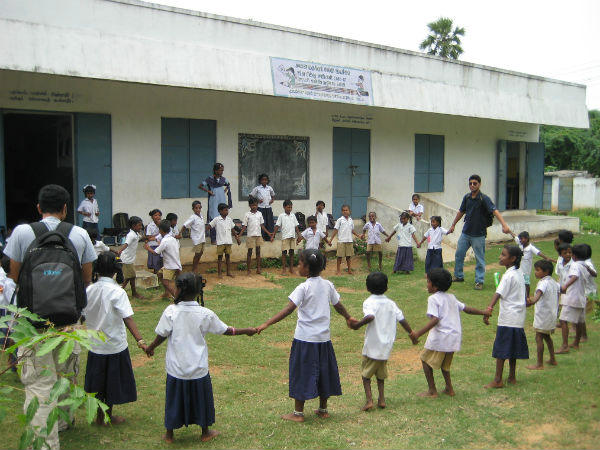  ಒಗ್ಗಟ್ಟಿನಿಂದ ಕೈಜೋಡಿಸಿ ಮಾಡಬೇಕಿದೆ 