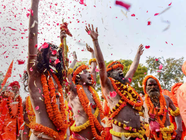 ಕುಂಭಮೇಳದ ಹಿನ್ನೆಲೆಯೇನು? ಕುಂಭಮೇಳದ ಹಿನ್ನೆಲೆಯೇನು?