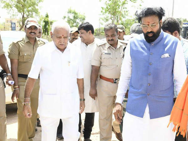 ಮನೆ-ಮನೆ ಪ್ರಚಾರ