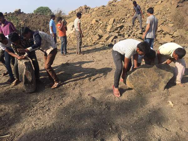 ಬಡತನದ ಕುಟುಂಬ ಬಡತನದ ಕುಟುಂಬ