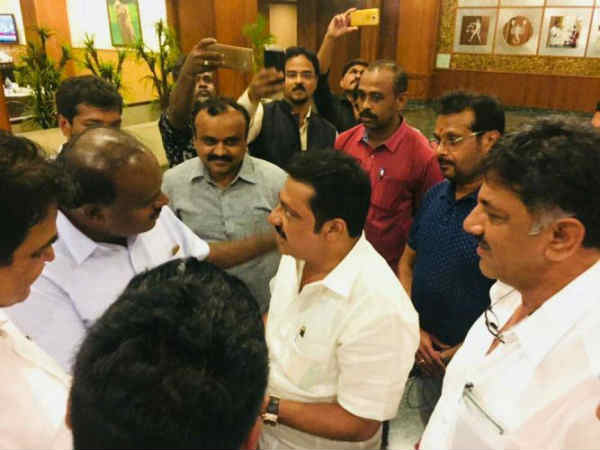 ಪರೋಕ್ಷವಾಗಿ ರಮೇಶ್ ಜಾರಕಿಹೊಳಿಗೆ ನೀಡಿದ ಟಾಂಗ್ 