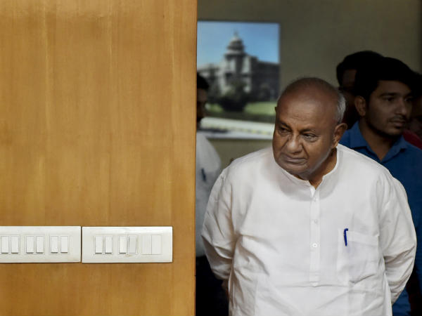 ಎಚ್.ಡಿ.ದೇವೇಗೌಡರ ಕಣ್ಣು