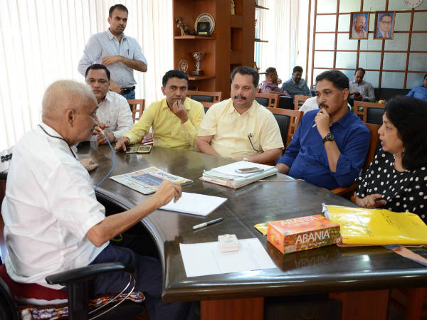 Goa:Manohar Parrikar held meeting with his cabinet colleagues
