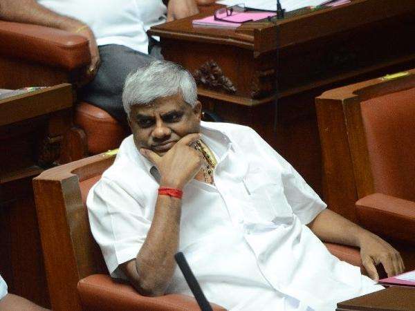 ಬೇರೆ ಇಲಾಖೆಯಲ್ಲಿ ಮೂಗು ತೂರಿಸುತ್ತೇನೆ ಎಂಬುದು ಅಪ್ಪಟ ಸುಳ್ಳು 