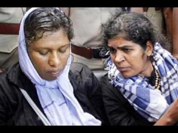 ದೇವಾಲಯ ಪ್ರವೇಶಿಸಿದ್ದ ಮಹಿಳೆಯರು