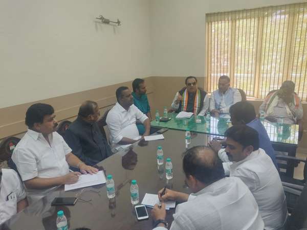 ಹಲವು ಸಭೆ ನಡೆಸಿರುವ ಕಾಂಗ್ರೆಸ್‌