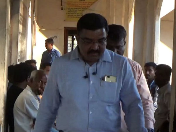 ACB officials raided on RTO office in Chamarajanagar