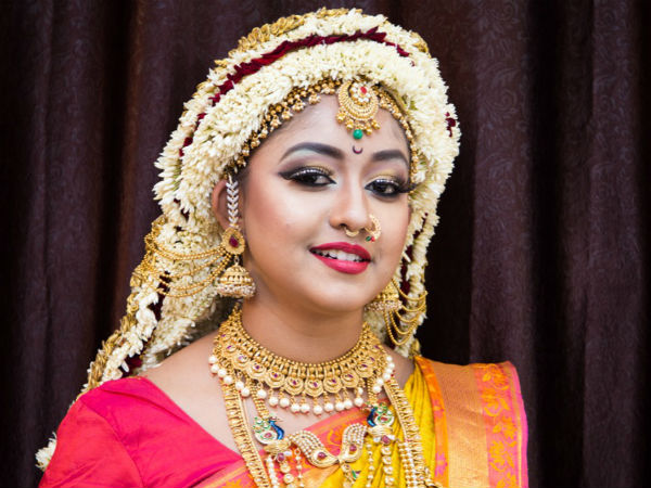  ಶಾರದಾ ಮಾತೆಯಂತೆಯೇ ಅಲಂಕಾರ 