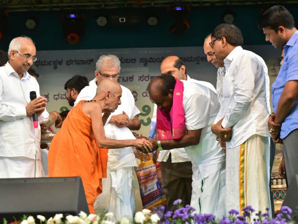 ಹತ್ತು, ಹಲವು ಕಾರ್ಯಕ್ರಮಗಳು ಹತ್ತು, ಹಲವು ಕಾರ್ಯಕ್ರಮಗಳು