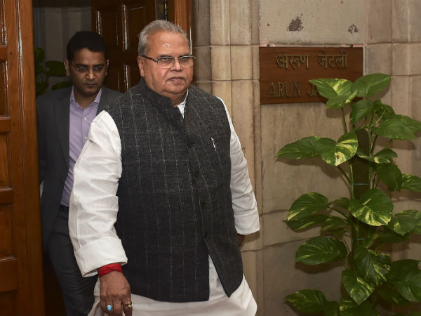 ವದಂತಿಗಳಿಗೆ ಕಿವಿಗೋಡಬೇಡಿ