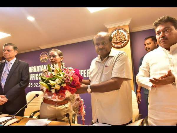 ಠಾಣೆಯಲ್ಲಿ ಜನಸ್ನೇಹಿ ವಾತಾವರಣ