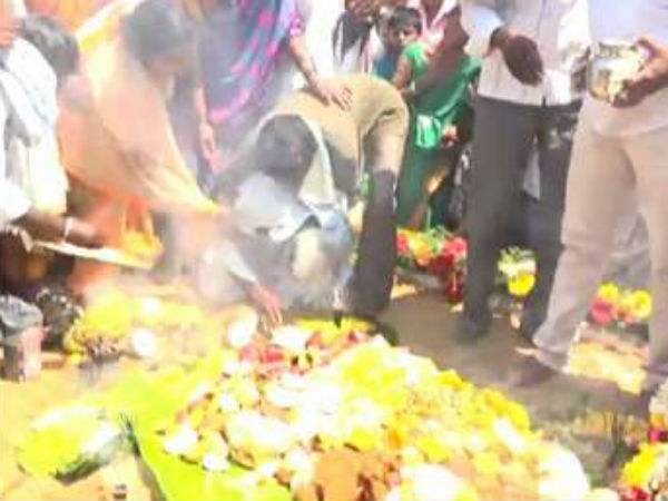  ಮಳವಳ್ಳಿ ಮಹದೇವಸ್ವಾಮಿಯವರಿಂದ ಗಾಯನ 