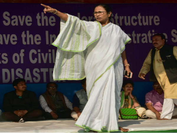 ಧರಣಿ ಅಂತ್ಯಗೊಳಿಸಿದ ಮಮತಾ