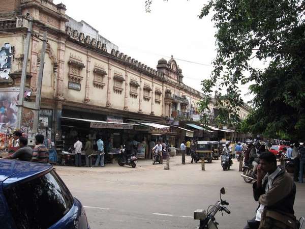 ಬಹುತೇಕ ವ್ಯಾಪಾರಿಗಳ ವಿರೋಧ 