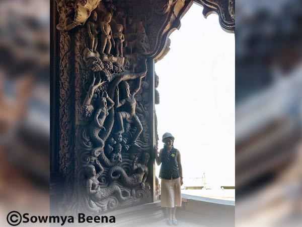 ದೇಗುಲ ನೋಡಲು ಮುರ್ನಾಲ್ಕು ಗಂಟೆ ಸಾಲದು