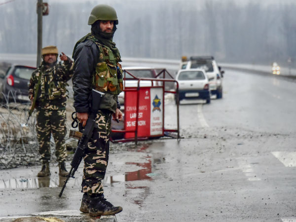 42 ಮಂದಿ ಯೋಧರು ಹುತಾತ್ಮ 