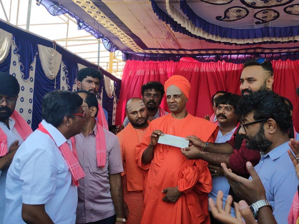 ಮಾರ್ಚ್ ತಿಂಗಳ ಕಾರ್ಯಕ್ರಮದಲ್ಲಿ ಮನರಂಜನೆ ಮಾರ್ಚ್ ತಿಂಗಳ ಕಾರ್ಯಕ್ರಮದಲ್ಲಿ ಮನರಂಜನೆ