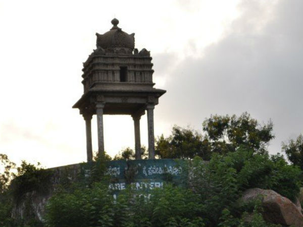 ಚಾಮುಂಡಿ ಬೆಟ್ಟದಲ್ಲಿ ವಿದ್ಯುತ್ ದೀಪಾಲಂಕಾರ