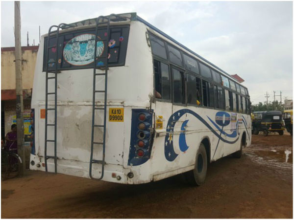 ಖಾಸಗಿ ಬಸ್ಗಳ ಸಂಚಾರಕ್ಕೆ ತಡೆ ಖಾಸಗಿ ಬಸ್ಗಳ ಸಂಚಾರಕ್ಕೆ ತಡೆ