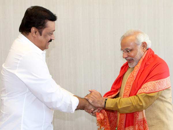 Lok Sabha Elections 2019: Actor Suresh Gopi likely to contest against Rahul Gandhi Lok Sabha Elections 2019: Actor Suresh Gopi likely to contest against Rahul Gandhi