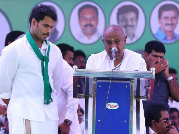 ನಿಖಿಲ್ ಕುಮಾರಸ್ವಾಮಿ ಬಲ ನಿಖಿಲ್ ಕುಮಾರಸ್ವಾಮಿ ಬಲ