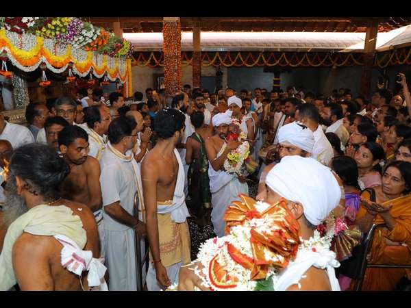  ಭಕ್ತ ಮಹಾಸಾಗರವೇ ಹರಿದು ಬರುತ್ತದೆ 