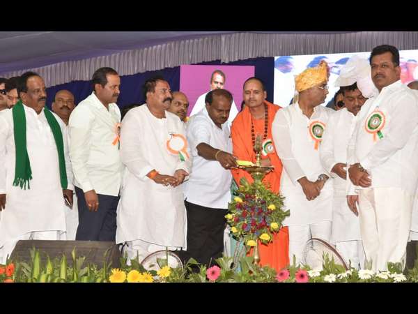 ಹಲವು ಗಣ್ಯರು ಭಾಗವಹಿಸಿದ್ದರು