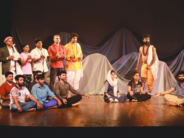 ನಾಟಕ ತಂಡ