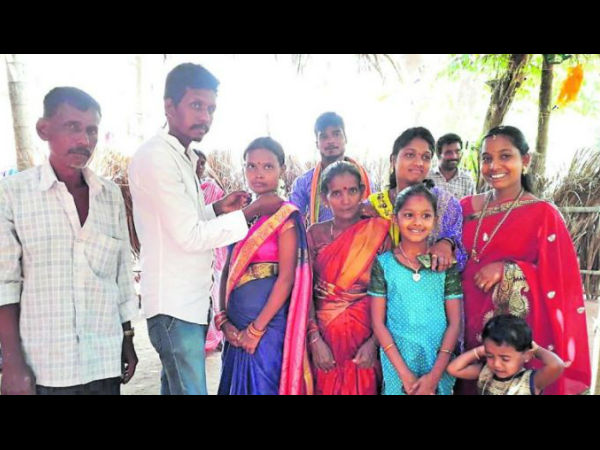 Poor Hindu girl marriage done by Muslim families in Uppinagady Poor Hindu girl marriage done by Muslim families in Uppinagady