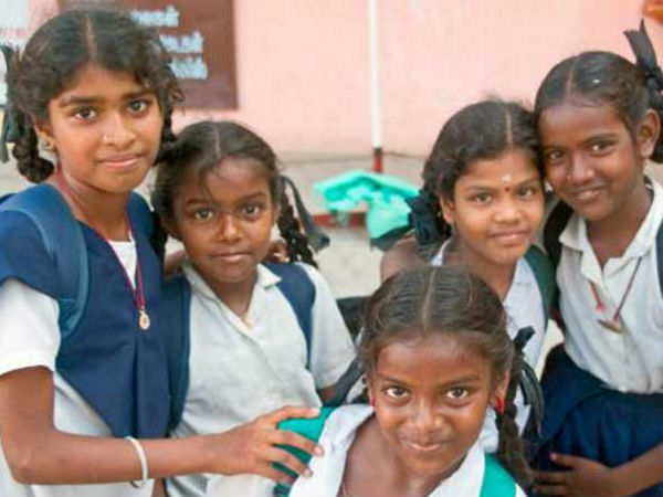 Bengaluru man TK Chandramouli speaks for 24 hours to raise 6 Lakhs for poor students Bengaluru man TK Chandramouli speaks for 24 hours to raise 6 Lakhs for poor students