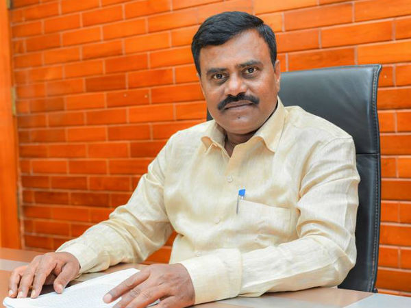 HD Deve Gowdas family is demon family, praised by minister SR Srinivas HD Deve Gowdas family is demon family, praised by minister SR Srinivas