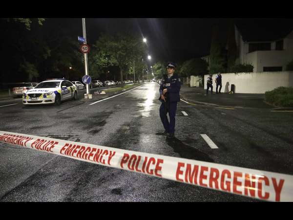 ದ್ವೇಷ ಭಾವನೆ: ನಾಲ್ವರ ಬಂಧನ ದ್ವೇಷ ಭಾವನೆ: ನಾಲ್ವರ ಬಂಧನ