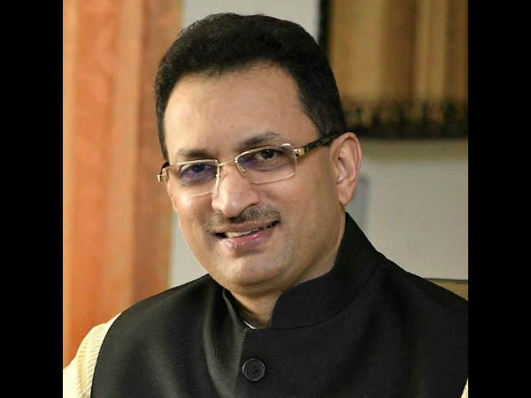 ಪತ್ನಿ ಬಳಿಯೇ ಸಾಲ ಪಡೆದಿರುವ ಅನಂತ್‌ಕುಮಾರ್‌