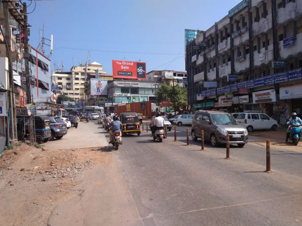 ಕಡಿಮೆಯಾದ ನಮ್ಮ ಬ್ಯಾಂಕ್ ಎನ್ನುವ ಭಾವನೆ ಕಡಿಮೆಯಾದ ನಮ್ಮ ಬ್ಯಾಂಕ್ ಎನ್ನುವ ಭಾವನೆ