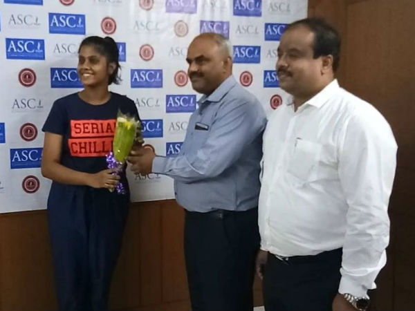 ಪರೀಕ್ಷೆ ಬರೆದಾಗ ಎಷ್ಟು ಮಾರ್ಕ್ ಬರಬಹುದು ಅಂತ ನಿನಗೆ ಅನಿಸಿತ್ತು ? 