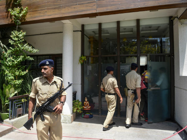 Tax raids on properties of MP CM Kamal Nath’s close aides