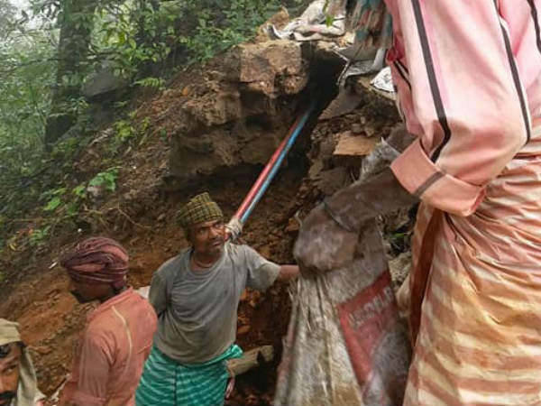 ಬಾರಿ ಮಳೆ, ಗುಡ್ಡ ಕುಸಿತ