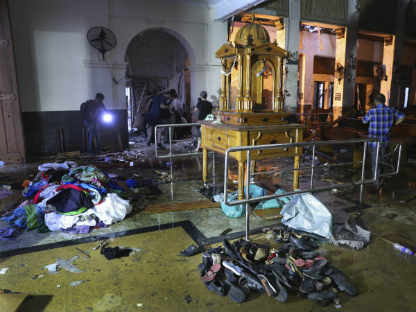 ದಾಳಿಕೋರನ ಬಳಿ ಎರಡು ದೊಡ್ಡ ಬ್ಯಾಗ್ ಗಳಿತ್ತು 