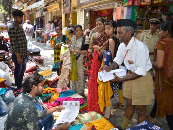 Bangalore North Candidate N Hanumegowda Campaigned wearing the attire of RSS worker