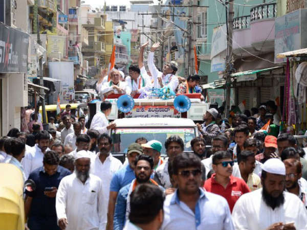 ಮುಂಜಾನೆಯಿಂದಲೇ ರೋಡ್ ಶೋ ಜಾರಿ