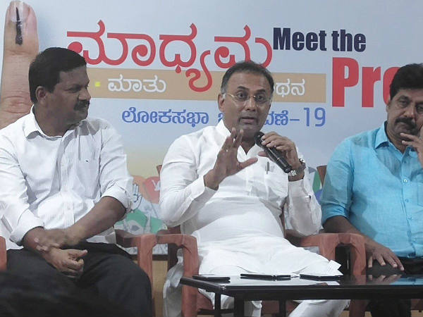 ಭ್ರಮೆ ಸೃಷ್ಟಿಸುವಂತವರಲ್ಲ