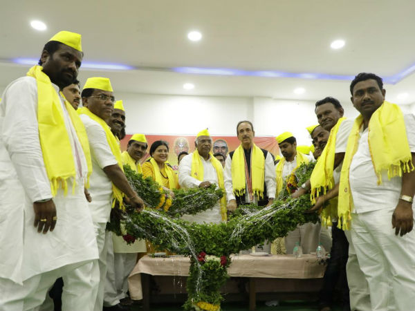 Narendra Modi is afraid about Mallikarjun Kharge:Jayamala 