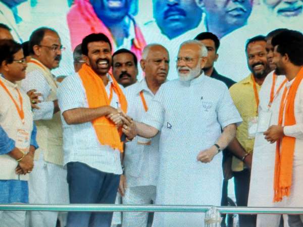 ರಾಜ್ಯ ಸಮ್ಮಿಶ್ರ ಸರ್ಕಾರದ ವಿರುದ್ಧ ವಾಗ್ದಾಳಿ 
