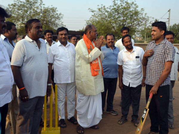 Lok Sabha Elections 2019: BJP will hit Sixer says Y Devendrappa 