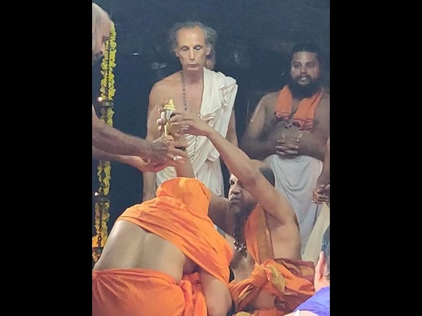 An engineering graduate, successor of Udupi Puttige Mutt Sugunendra Thirtha Seer 